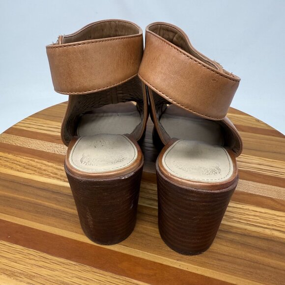 Vince Camuto Lavette Brown Peep Toe Bootie Perforated Ankle Strap Leather 8.5M - Picture 5 of 11